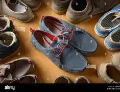 MEN'S SHOES