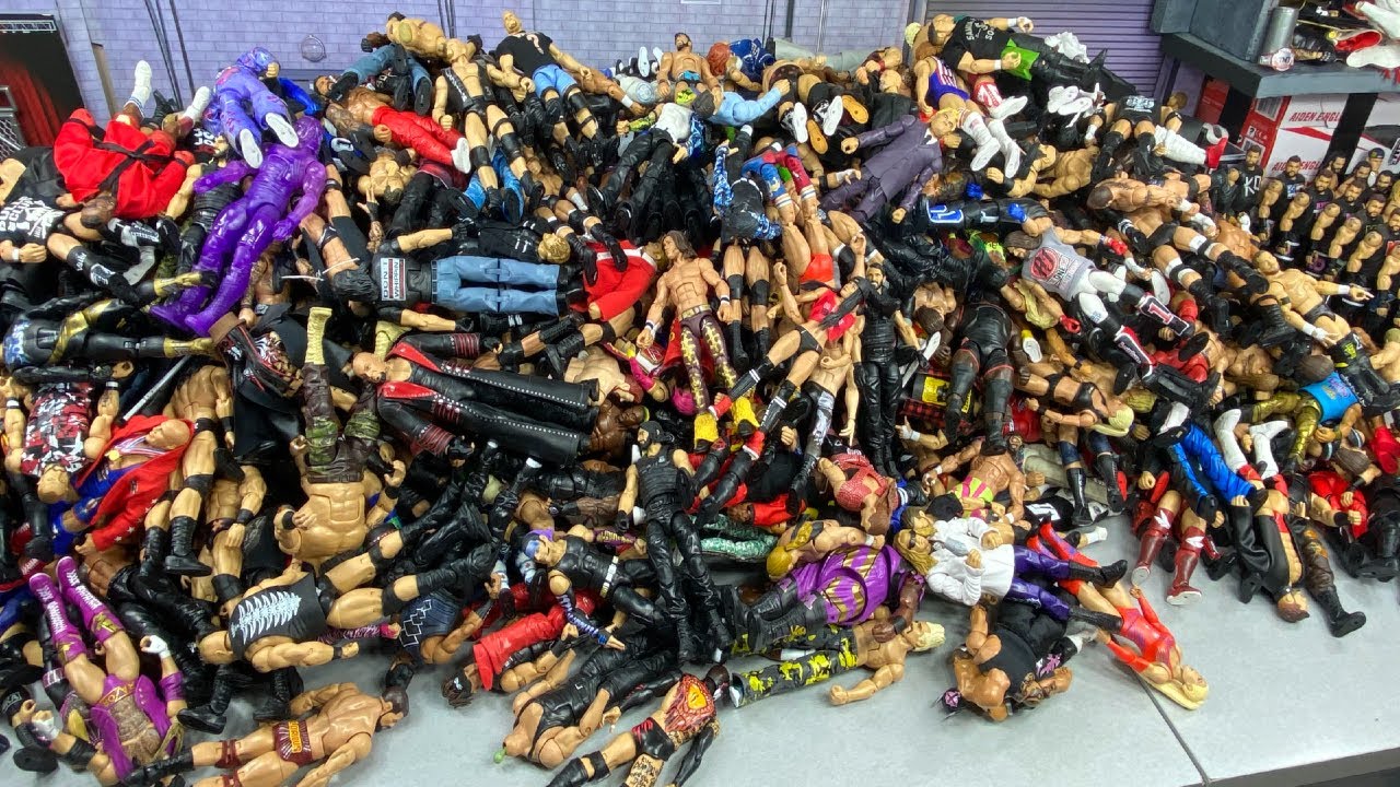 WRESTLING FIGURES