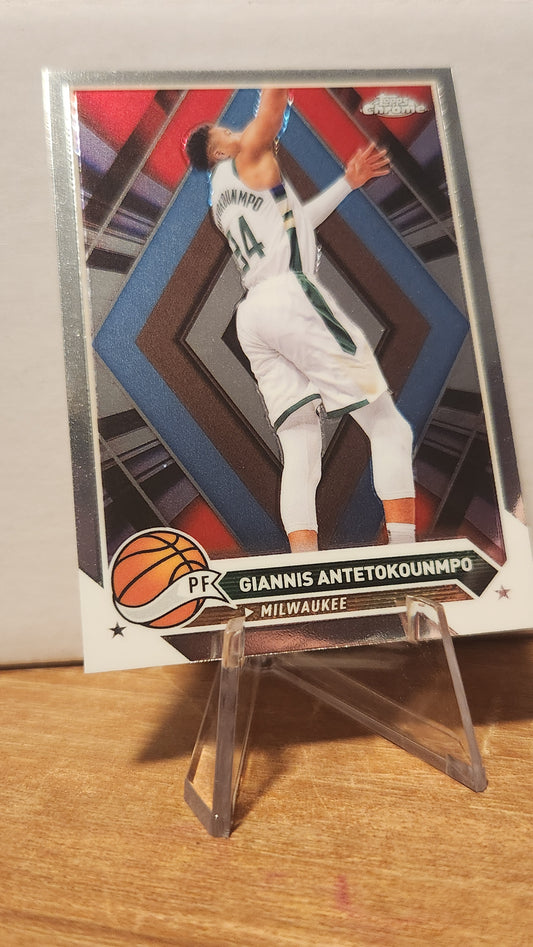 15 GIANNIS ANTETOKOUNMPO